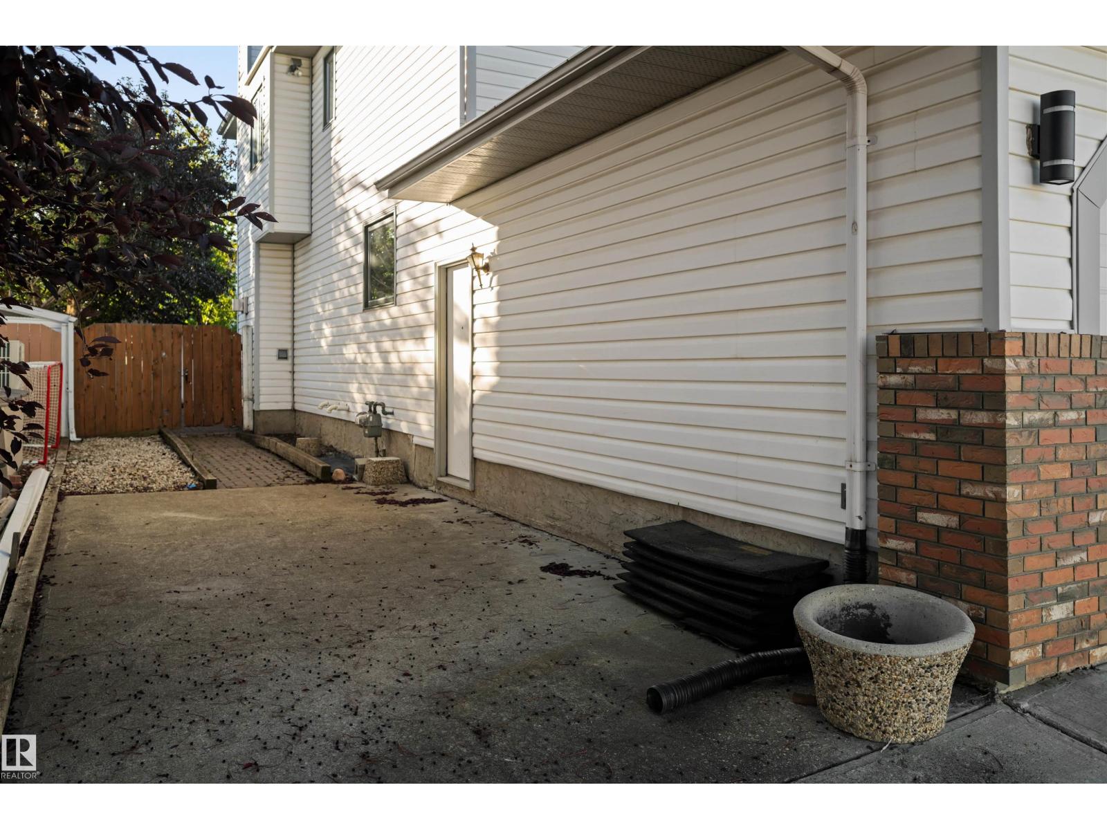 11011 11 Av Nw, Edmonton, Alberta  T6J 6M9 - Photo 48 - E4460609