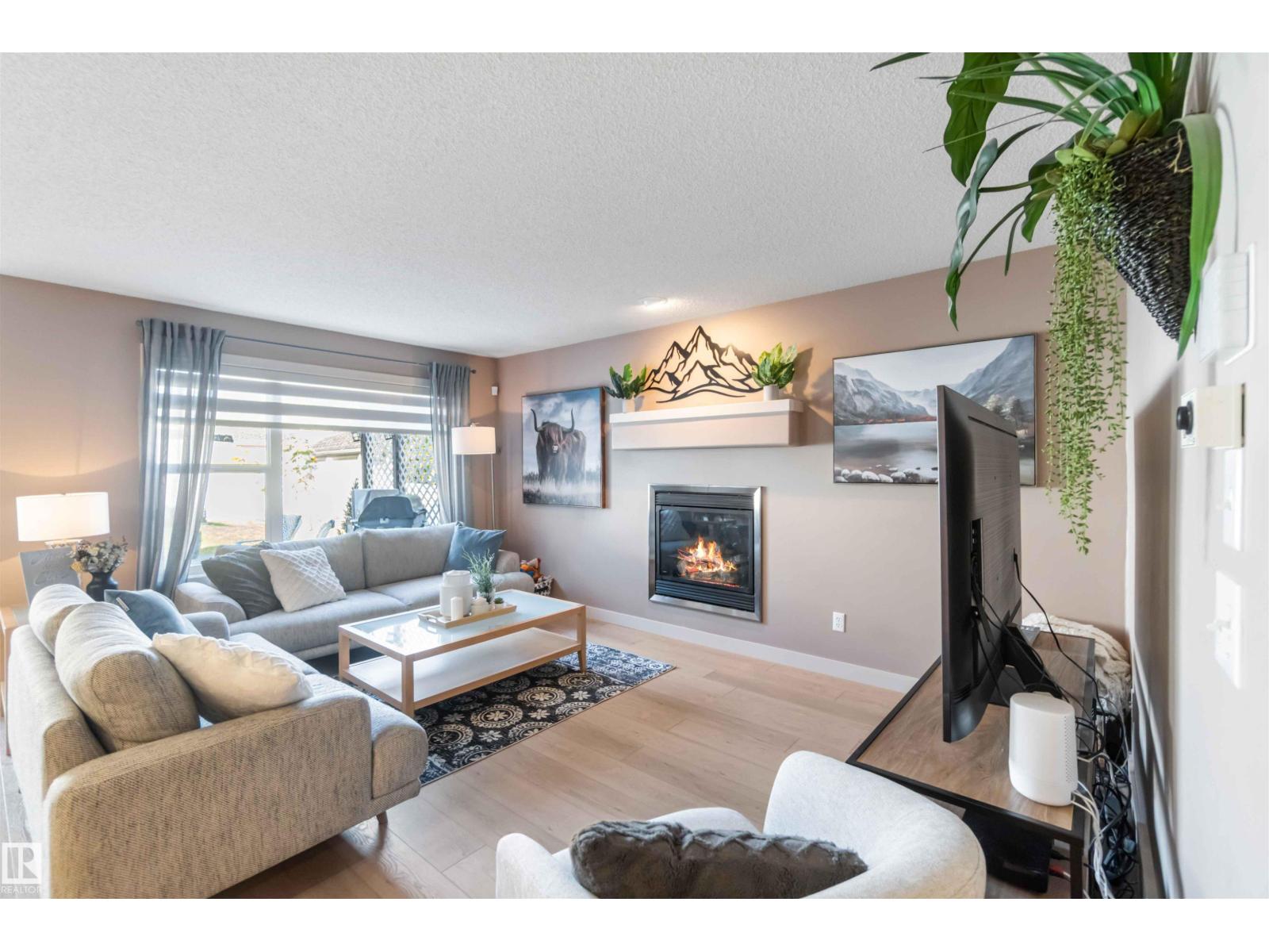 2056 Towne Centre Bv Nw, Edmonton, Alberta  T6R 3M7 - Photo 11 - E4460610