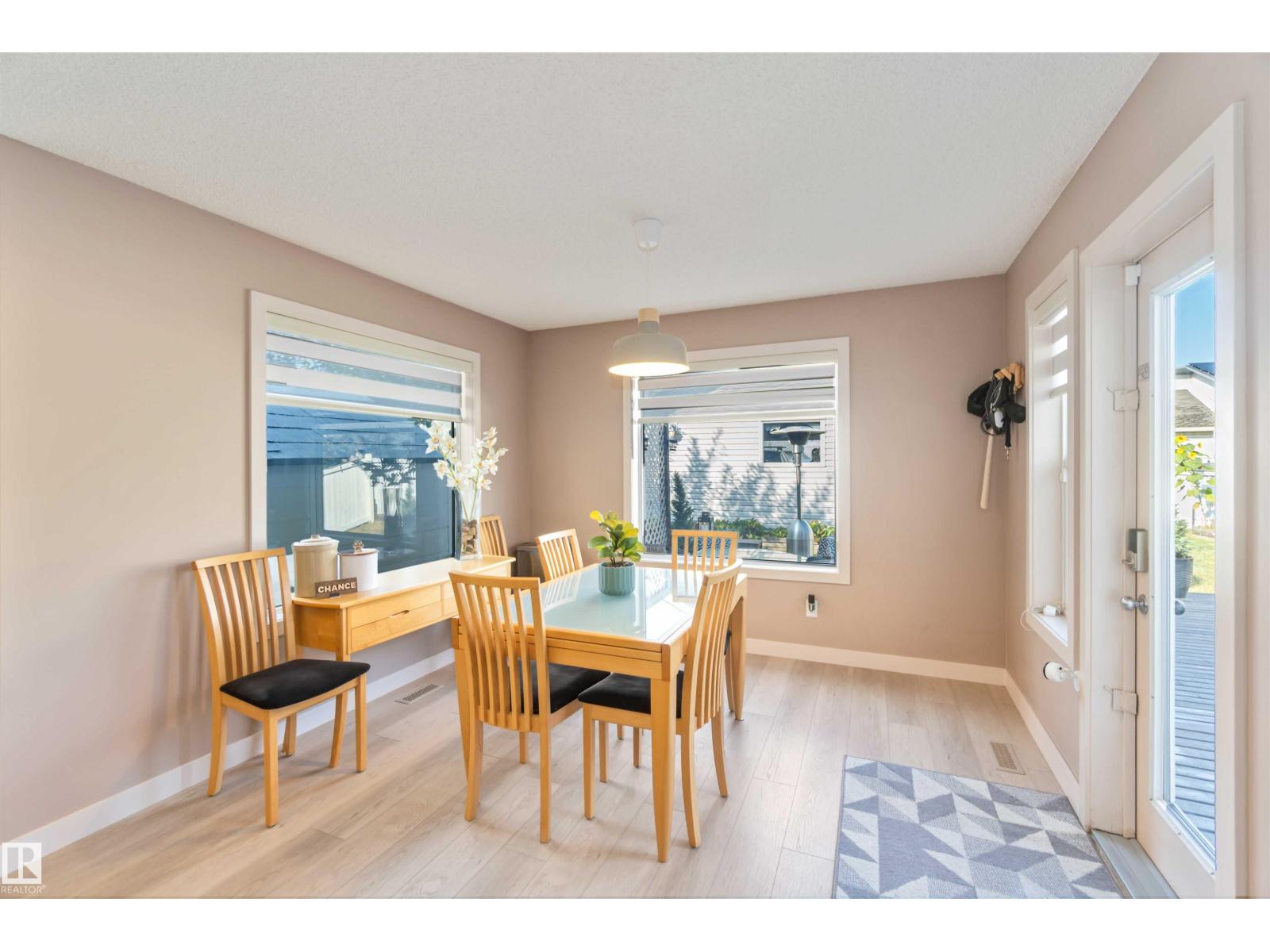 2056 Towne Centre Bv Nw, Edmonton, Alberta  T6R 3M7 - Photo 12 - E4460610