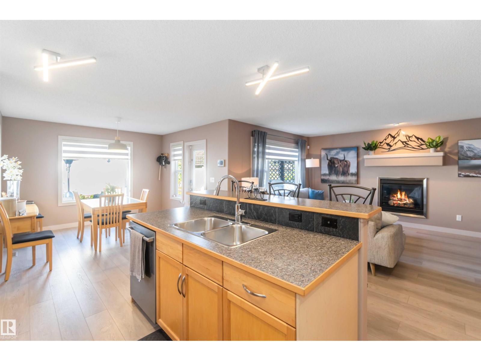 2056 Towne Centre Bv Nw, Edmonton, Alberta  T6R 3M7 - Photo 17 - E4460610