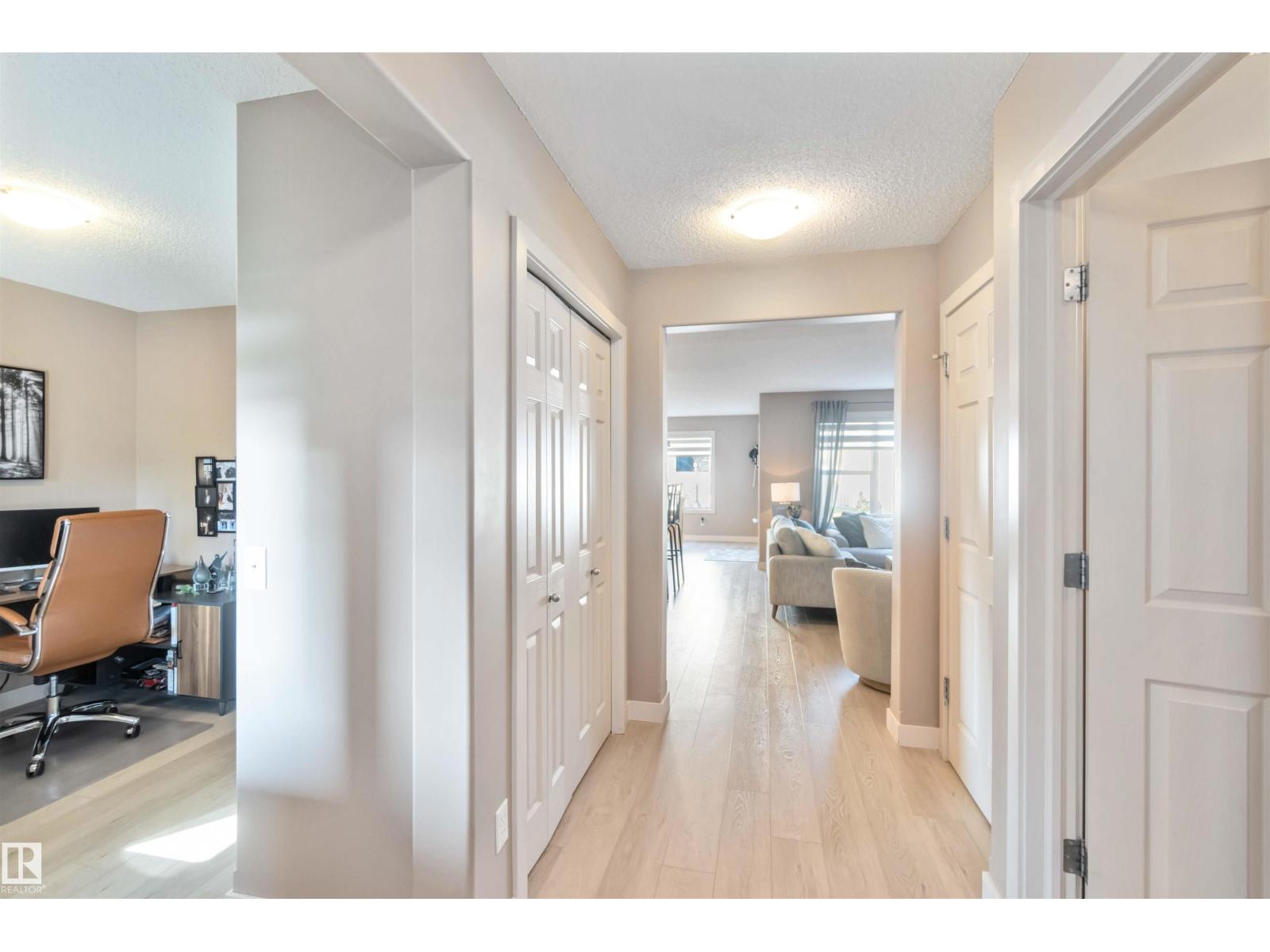 2056 Towne Centre Bv Nw, Edmonton, Alberta  T6R 3M7 - Photo 22 - E4460610