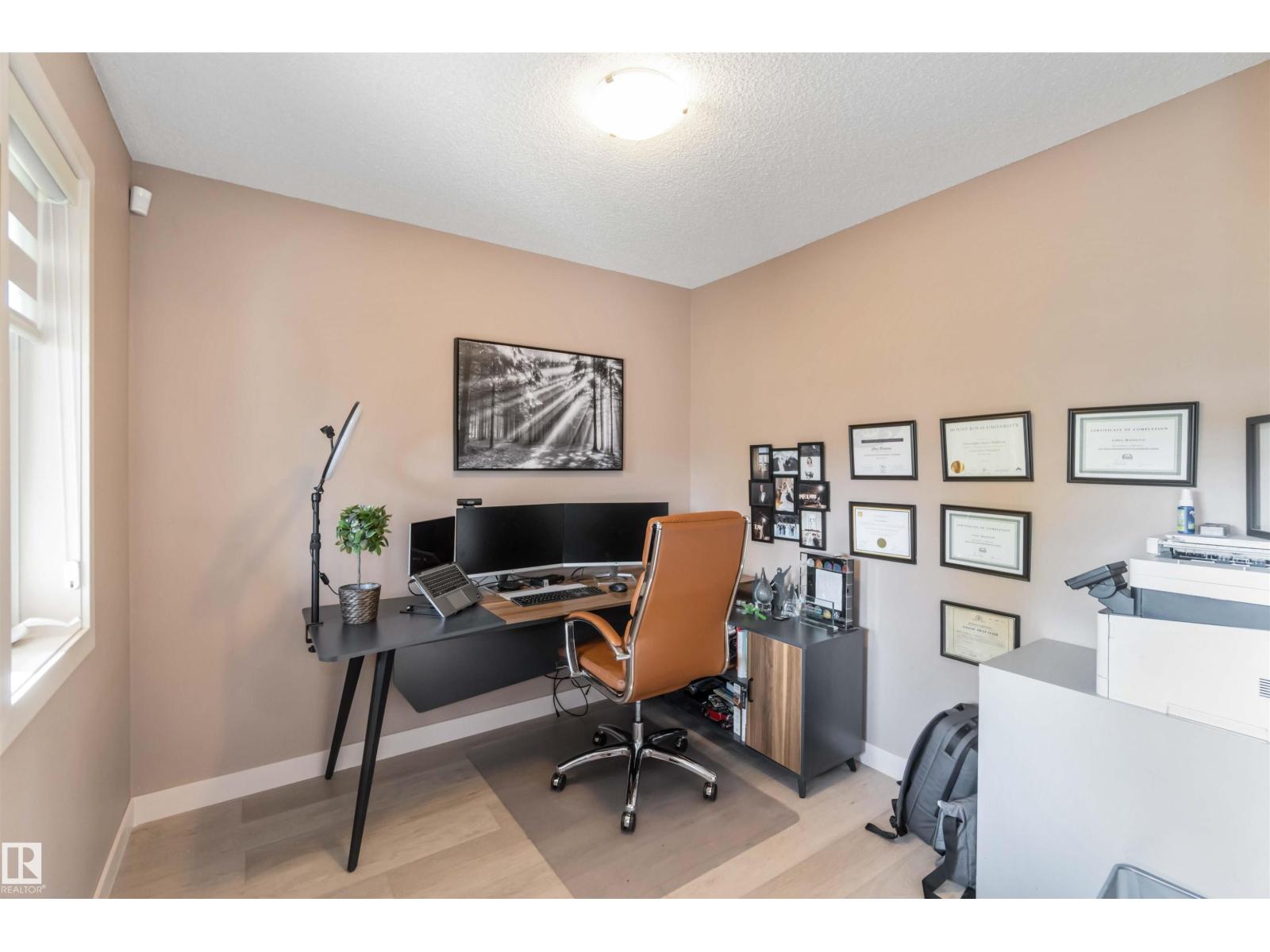 2056 Towne Centre Bv Nw, Edmonton, Alberta  T6R 3M7 - Photo 23 - E4460610
