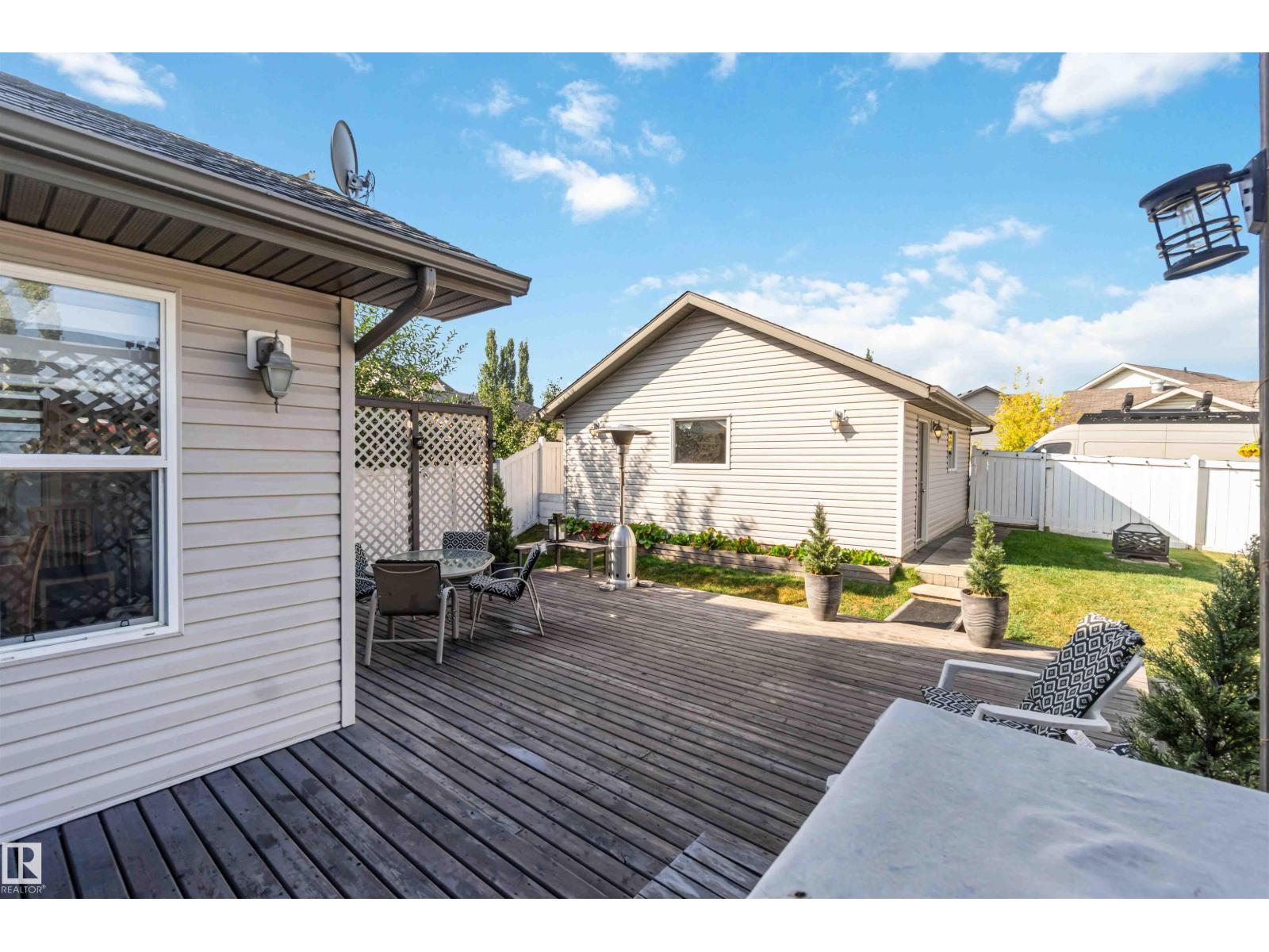 2056 Towne Centre Bv Nw, Edmonton, Alberta  T6R 3M7 - Photo 45 - E4460610