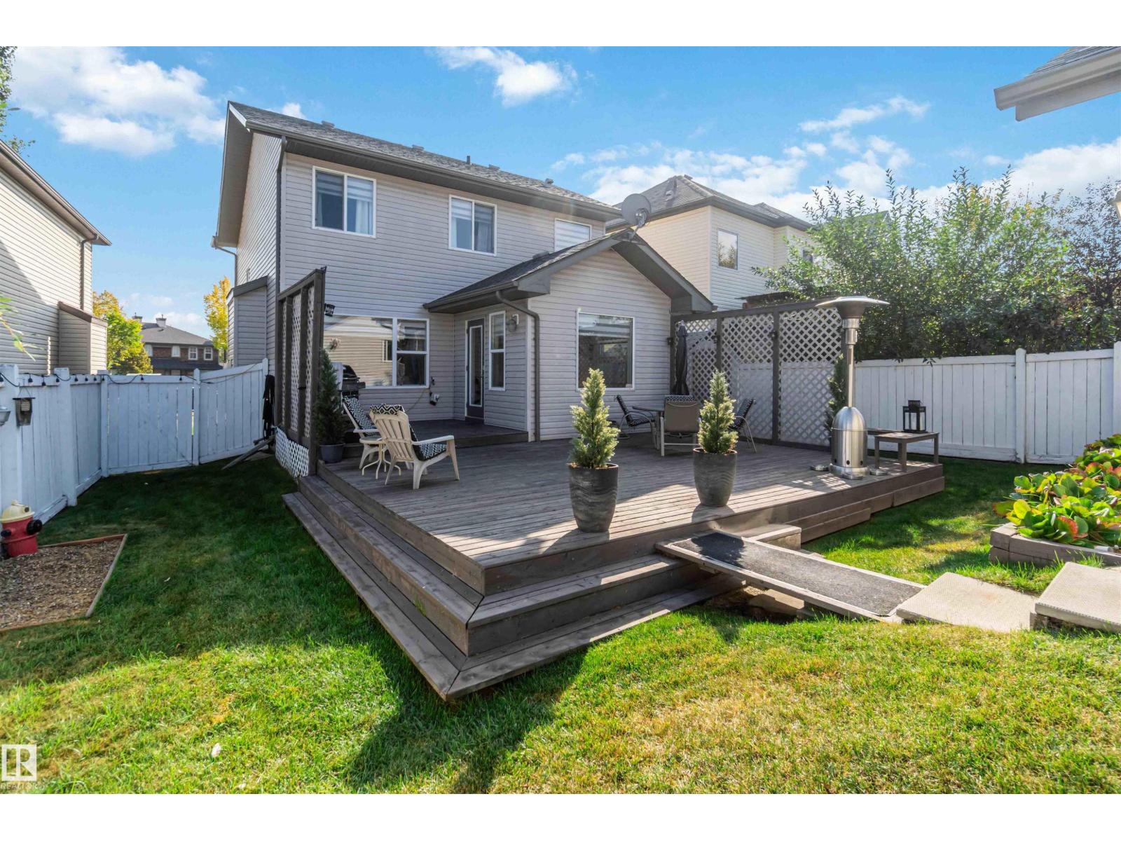 2056 Towne Centre Bv Nw, Edmonton, Alberta  T6R 3M7 - Photo 48 - E4460610