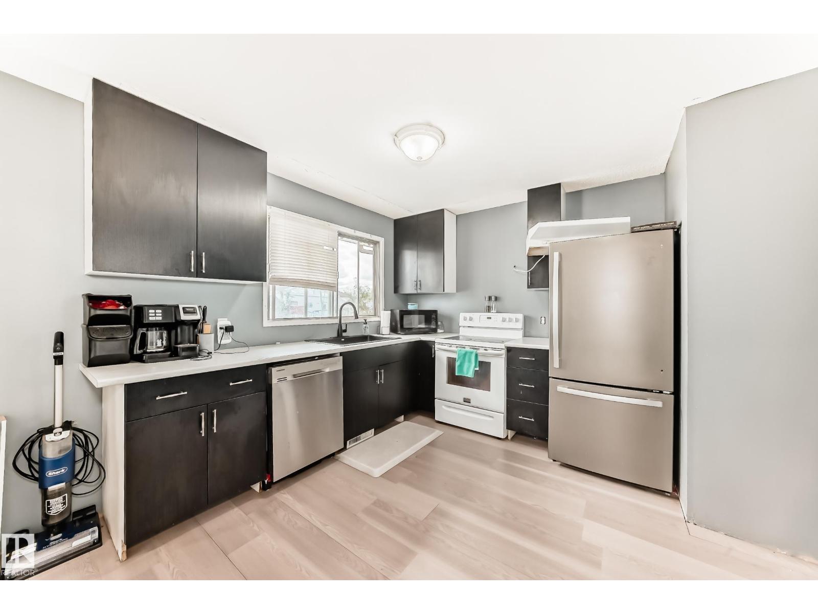 5044 45 St, Lamont, Alberta  T0B 2R0 - Photo 2 - E4460611