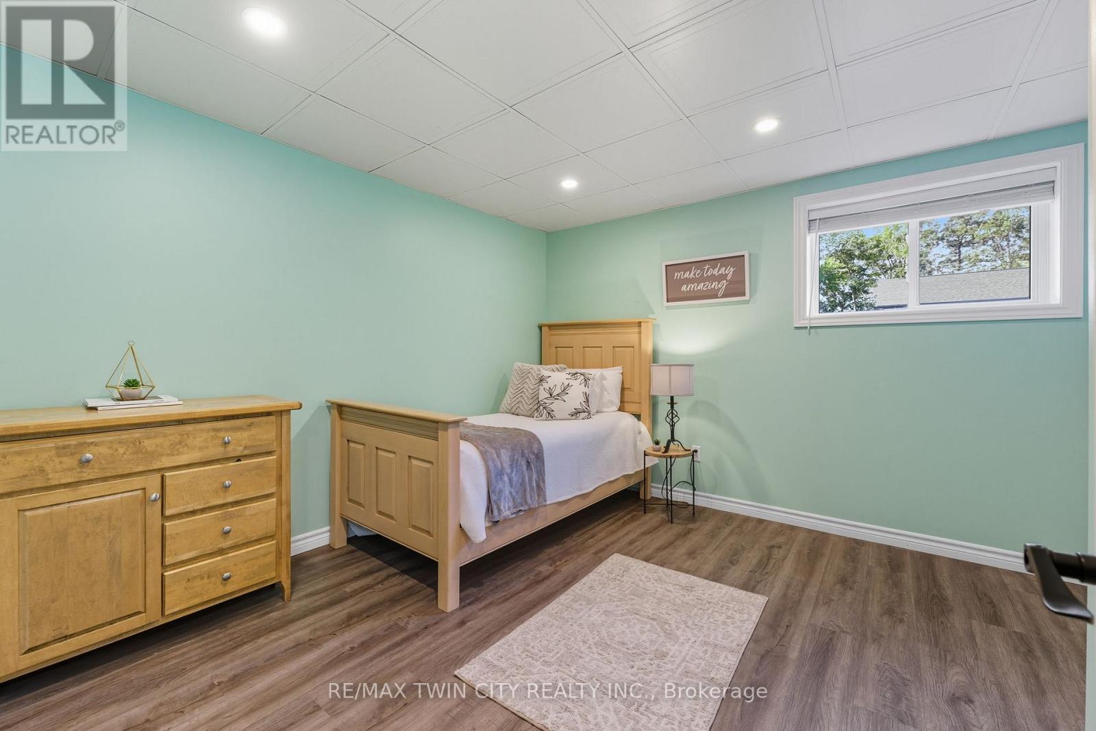 1392 Wrigley Road, North Dumfries, Ontario  N0B 1E0 - Photo 24 - X12441655