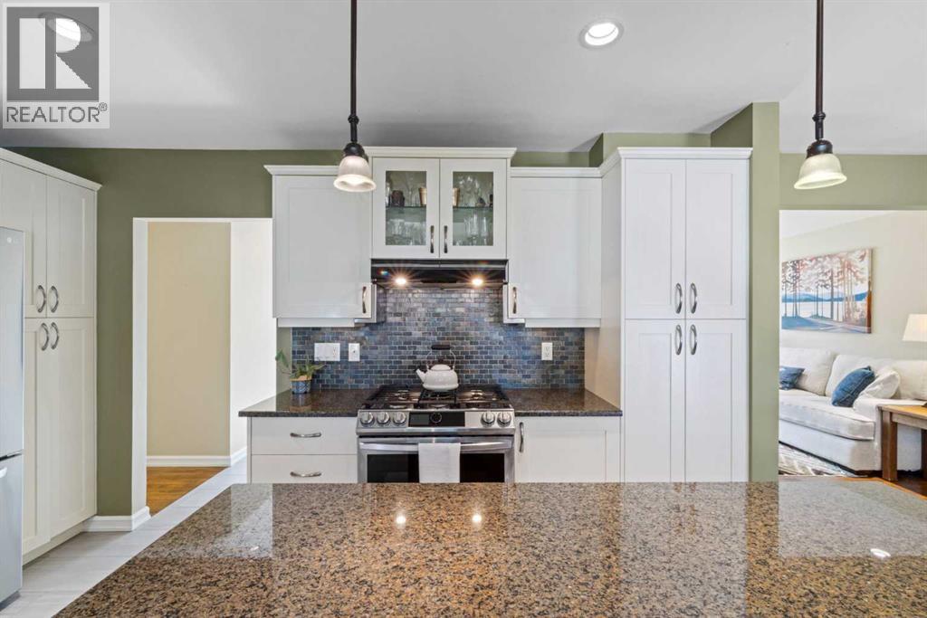 7808 Chardie Road Sw, Calgary, Alberta  T2V 2T1 - Photo 12 - A2261535