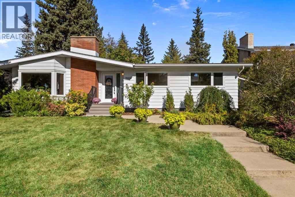 7808 Chardie Road Sw, Calgary, Alberta  T2V 2T1 - Photo 1 - A2261535