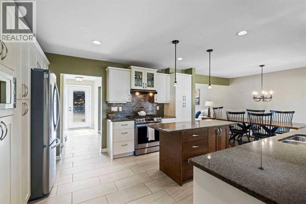 7808 Chardie Road Sw, Calgary, Alberta  T2V 2T1 - Photo 13 - A2261535