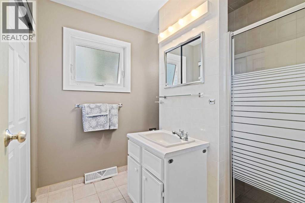 7808 Chardie Road Sw, Calgary, Alberta  T2V 2T1 - Photo 16 - A2261535