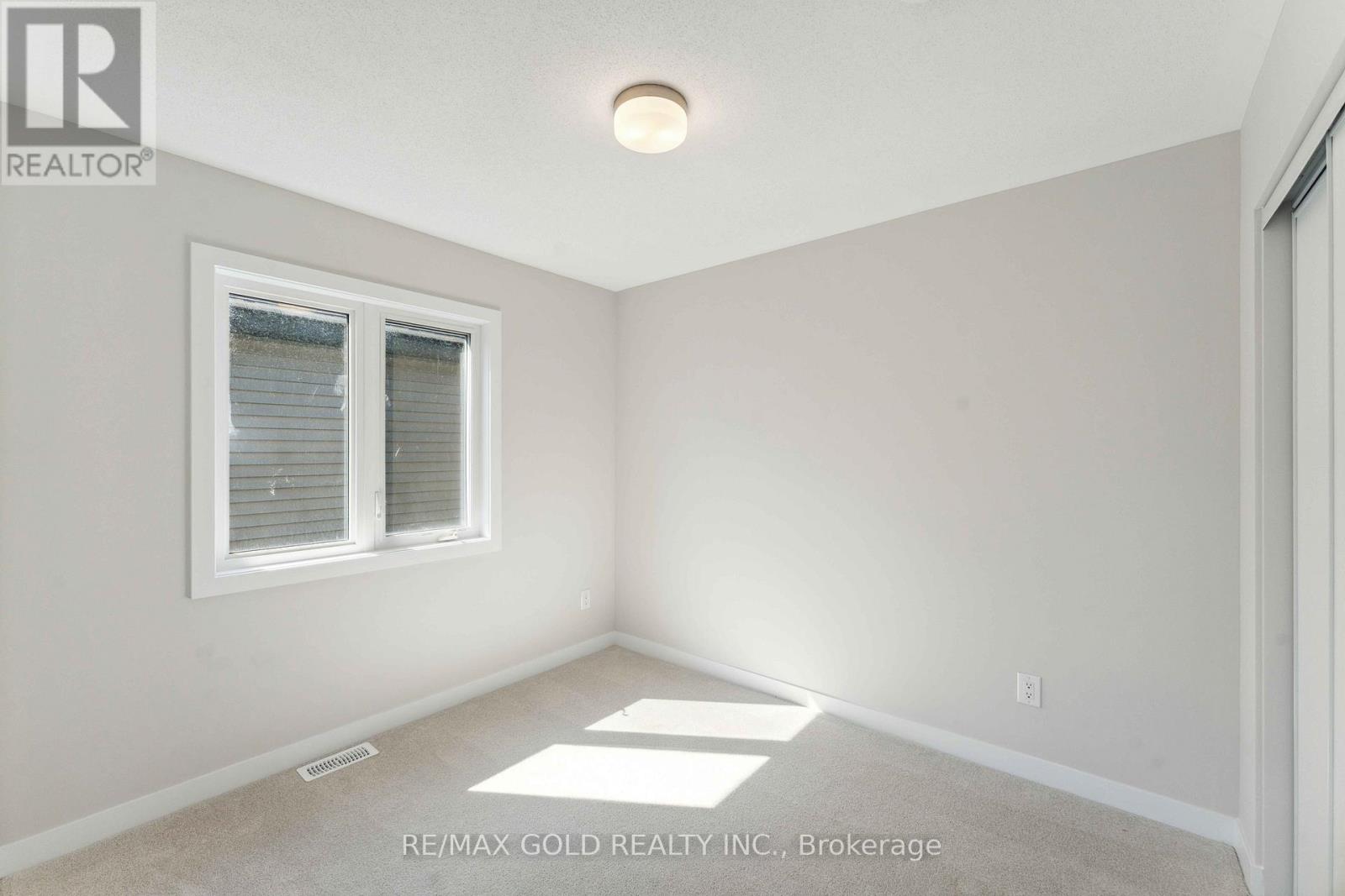 356 Peninsula Road, Ottawa, Ontario  K0A 2Z0 - Photo 23 - X12441150
