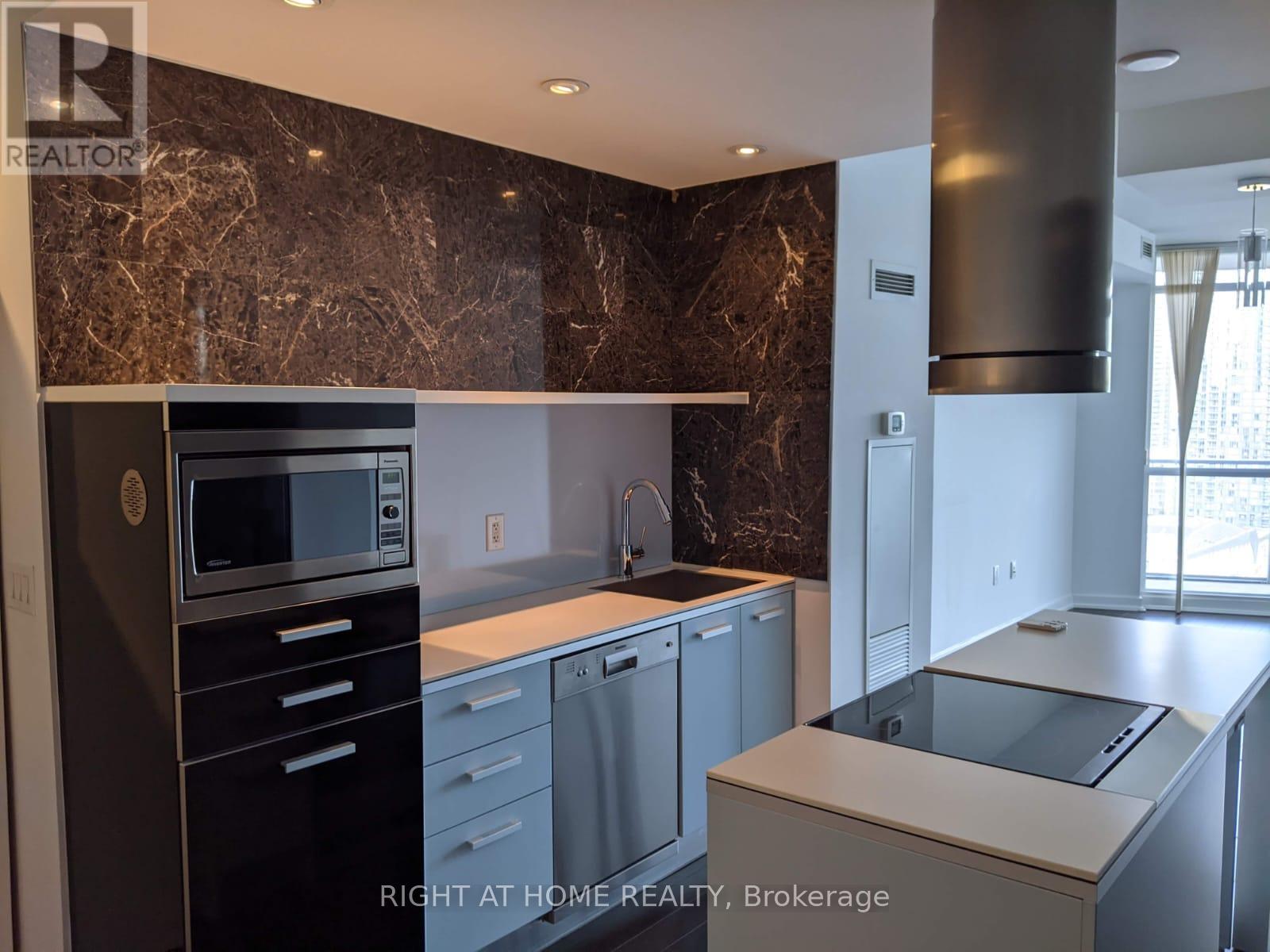 2509 - 38 Dan Leckie Way, Toronto, Ontario  M5V 2V6 - Photo 10 - C12442299