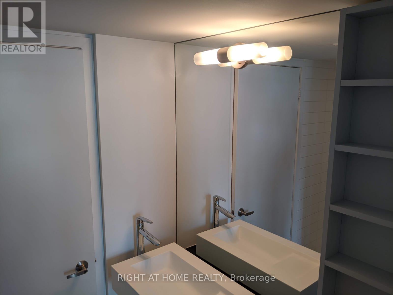 2509 - 38 Dan Leckie Way, Toronto, Ontario  M5V 2V6 - Photo 5 - C12442299