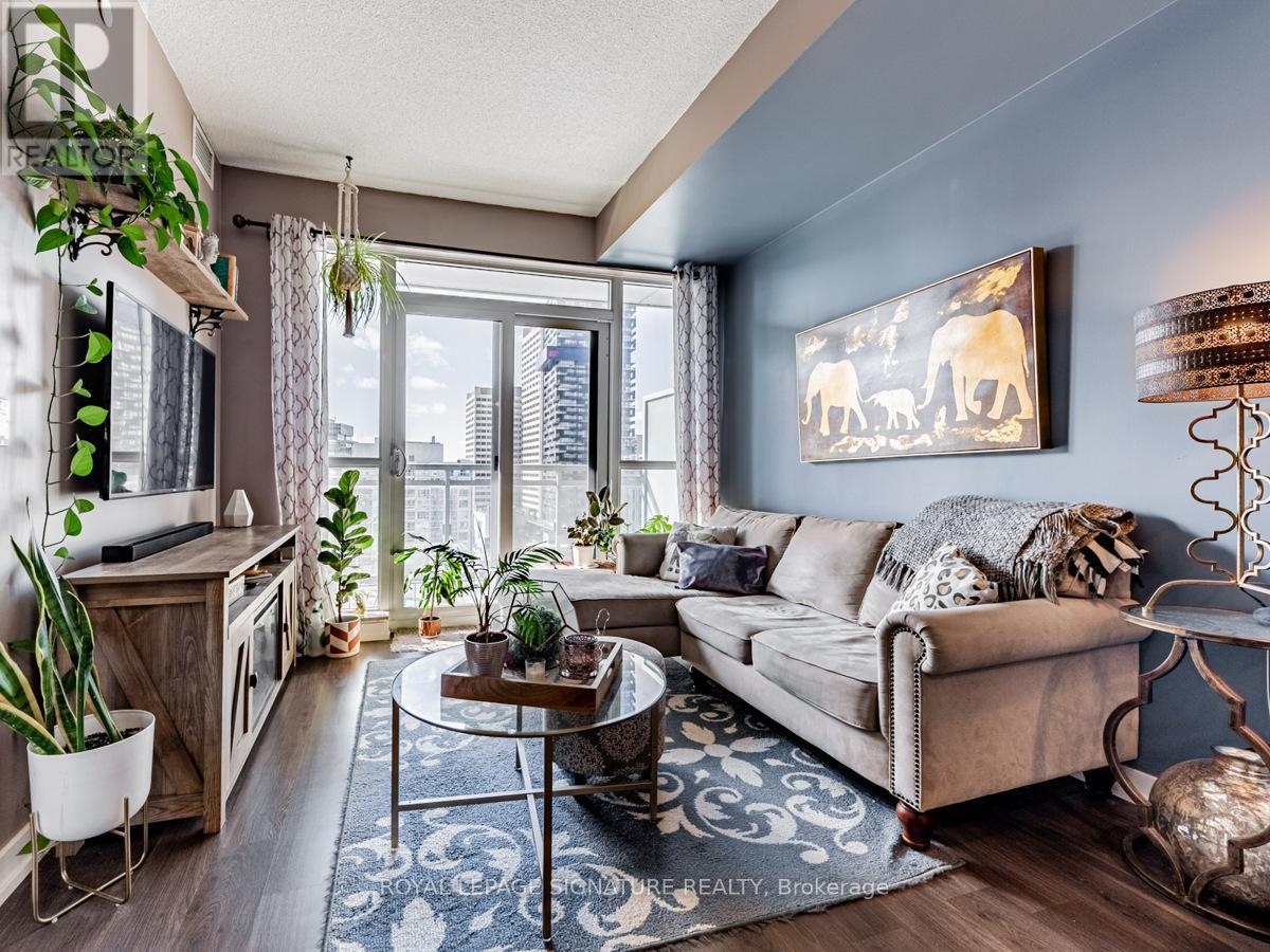 1301 - 89 Dunfield Avenue, Toronto, Ontario  M4S 0A4 - Photo 11 - C12442321