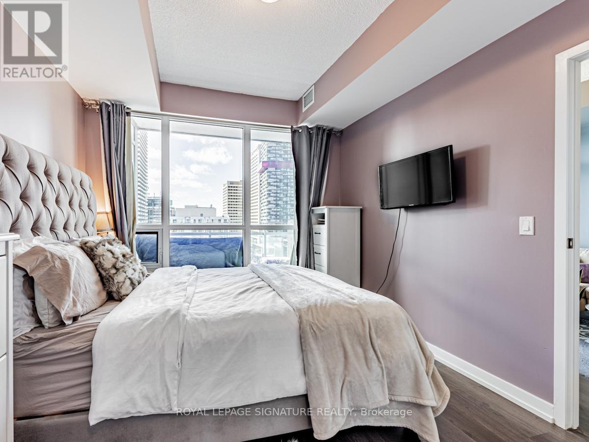 1301 - 89 Dunfield Avenue, Toronto, Ontario  M4S 0A4 - Photo 24 - C12442321