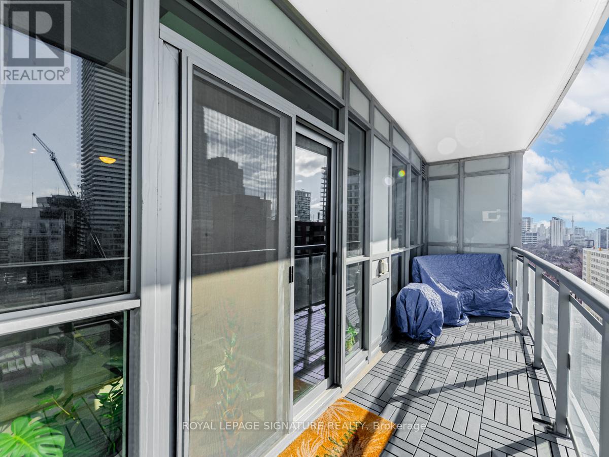 1301 - 89 Dunfield Avenue, Toronto, Ontario  M4S 0A4 - Photo 35 - C12442321