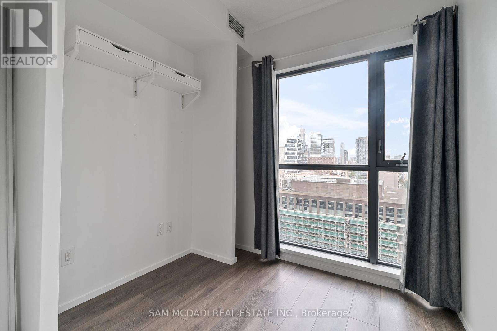 1906 - 159 Dundas Street E, Toronto, Ontario  M5B 0A9 - Photo 12 - C12442331