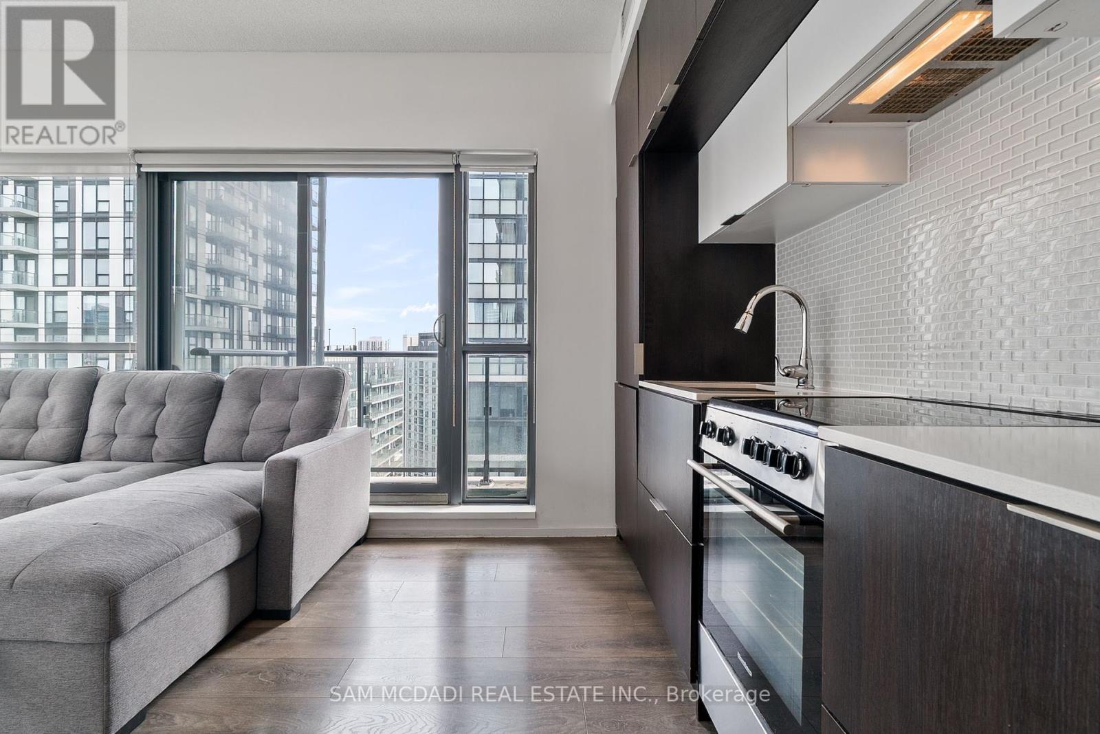 1906 - 159 Dundas Street E, Toronto, Ontario  M5B 0A9 - Photo 2 - C12442331
