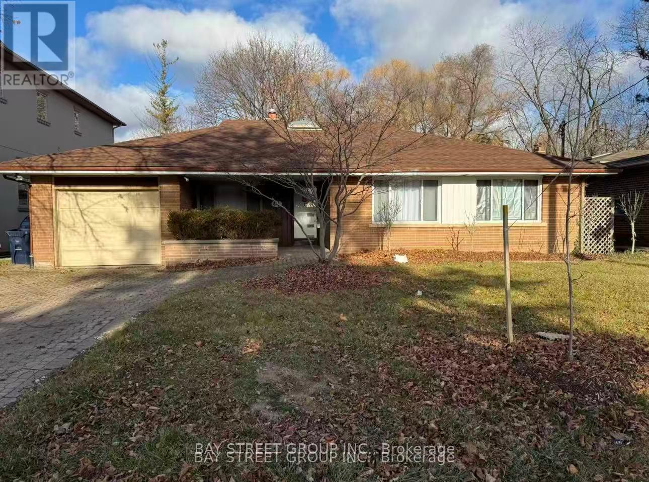 44 Hawksbury Drive, Toronto, Ontario  M2K 1M5 - Photo 1 - C12442340