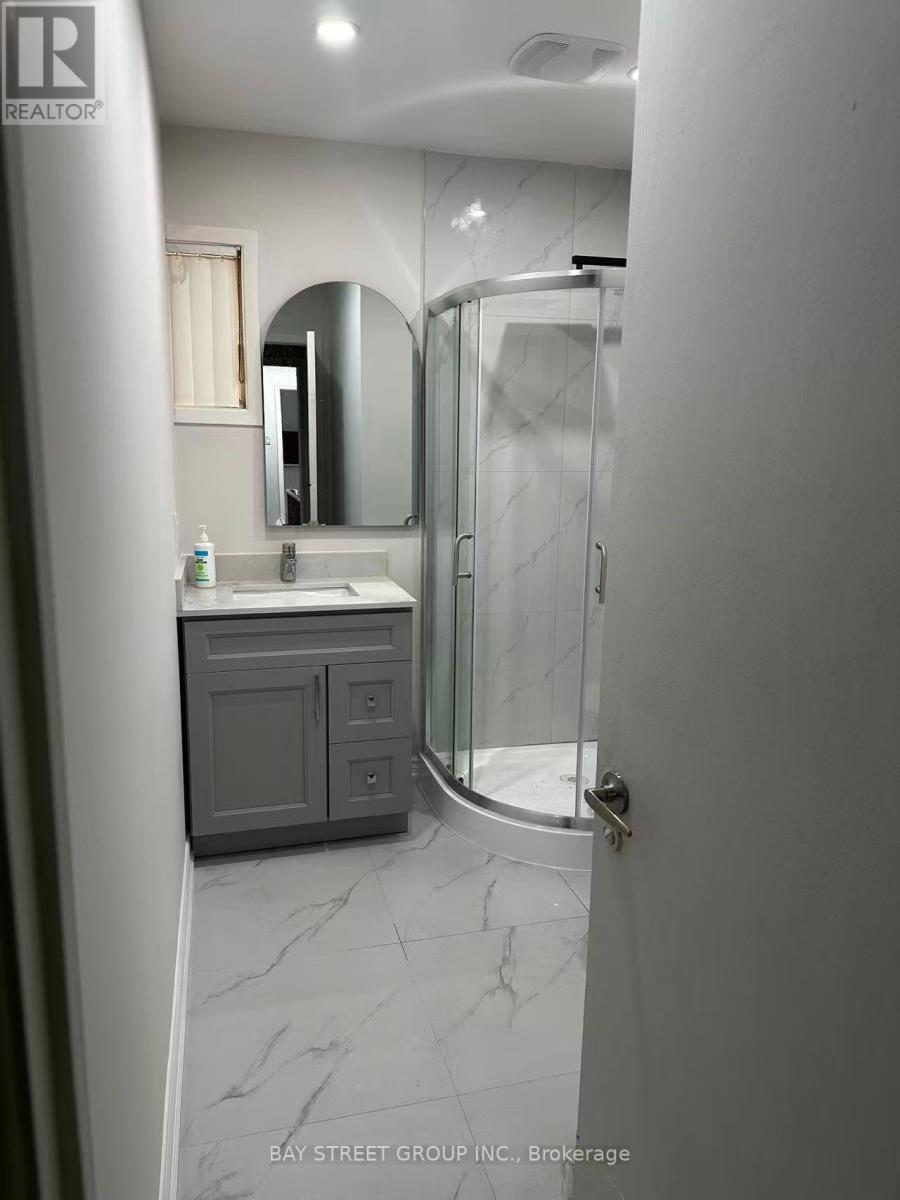 44 Hawksbury Drive, Toronto, Ontario  M2K 1M5 - Photo 5 - C12442340