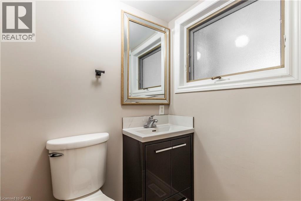 1 Isaac Court Unit# Lower, Hamilton, Ontario  L8K 4G5 - Photo 18 - 40776106