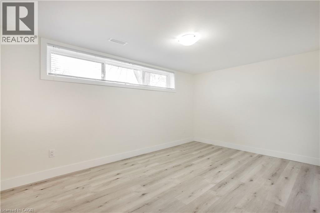 1 Isaac Court Unit# Lower, Hamilton, Ontario  L8K 4G5 - Photo 21 - 40776106