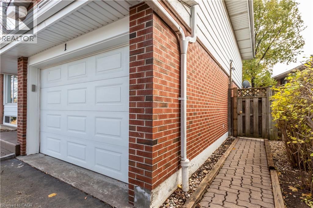 1 Isaac Court Unit# Lower, Hamilton, Ontario  L8K 4G5 - Photo 4 - 40776106