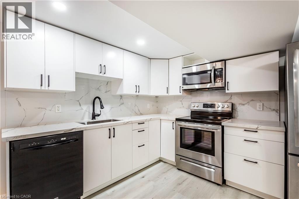 1 Isaac Court Unit# Lower, Hamilton, Ontario  L8K 4G5 - Photo 8 - 40776106