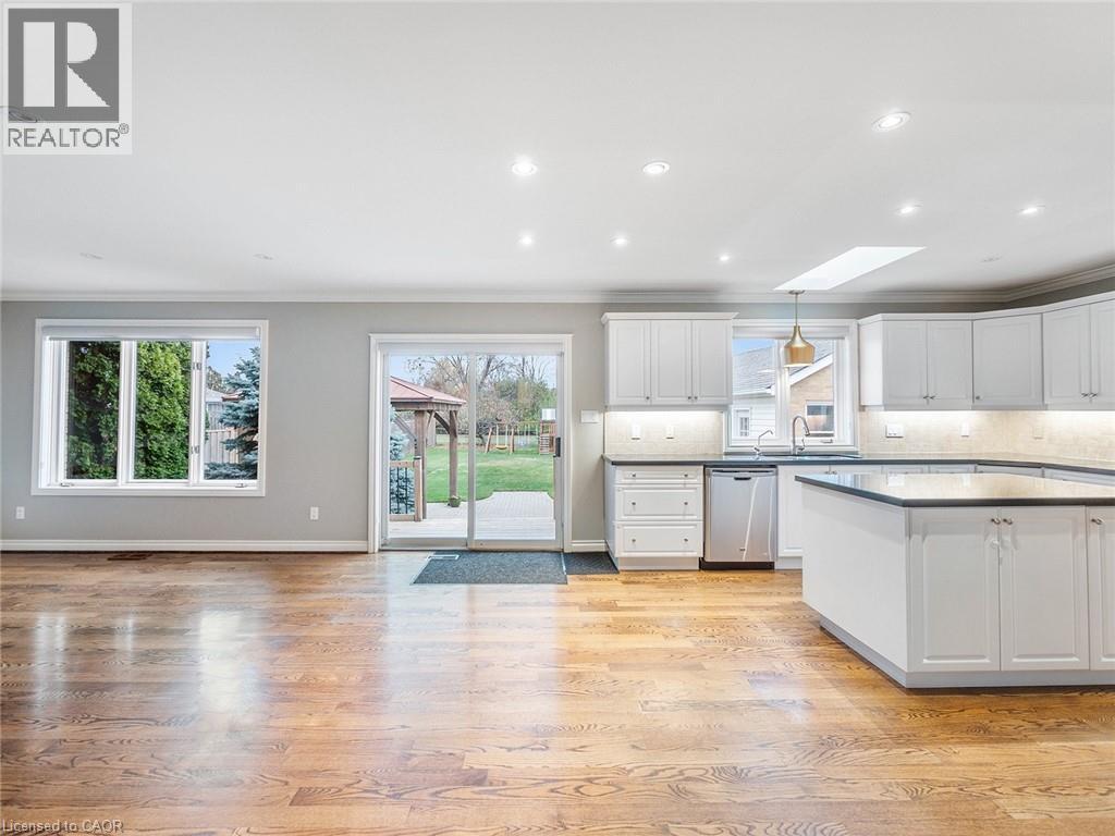 253 Margaret Drive, Oakville, Ontario  L6K 2W3 - Photo 12 - 40775482