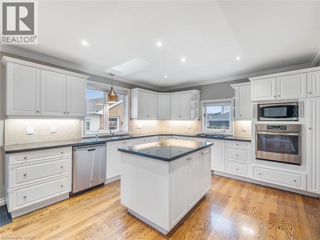 253 Margaret Drive, Oakville, Ontario  L6K 2W3 - Photo 14 - 40775482