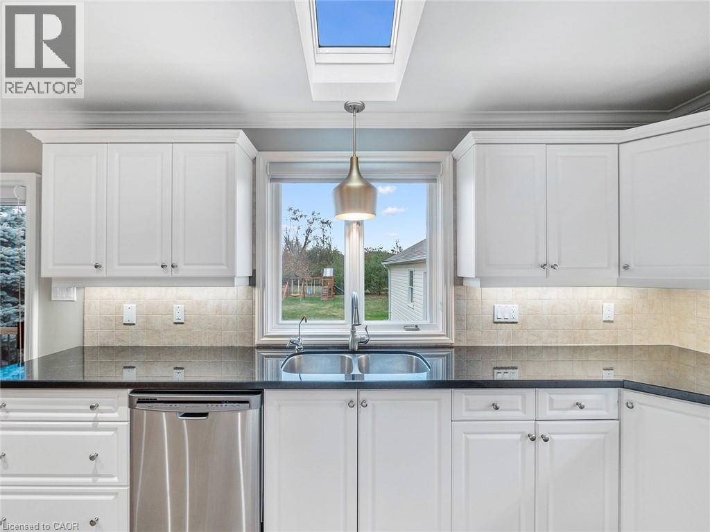 253 Margaret Drive, Oakville, Ontario  L6K 2W3 - Photo 15 - 40775482