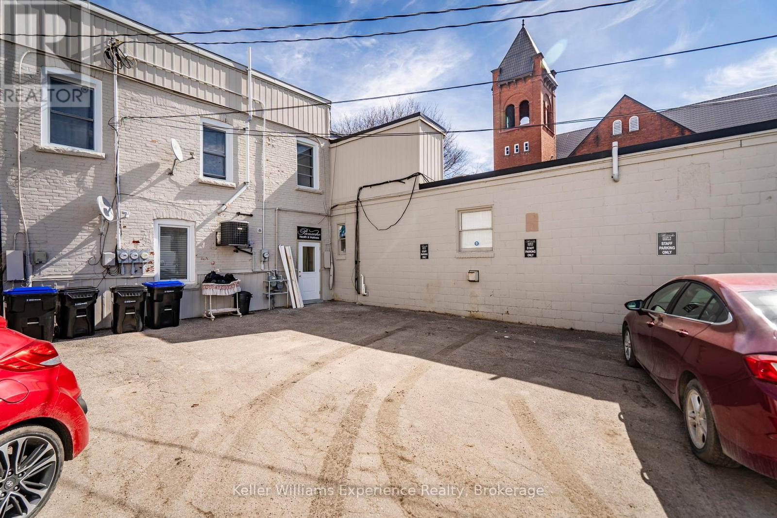 296 King Street, Midland, Ontario  L4R 3M6 - Photo 14 - S12442408