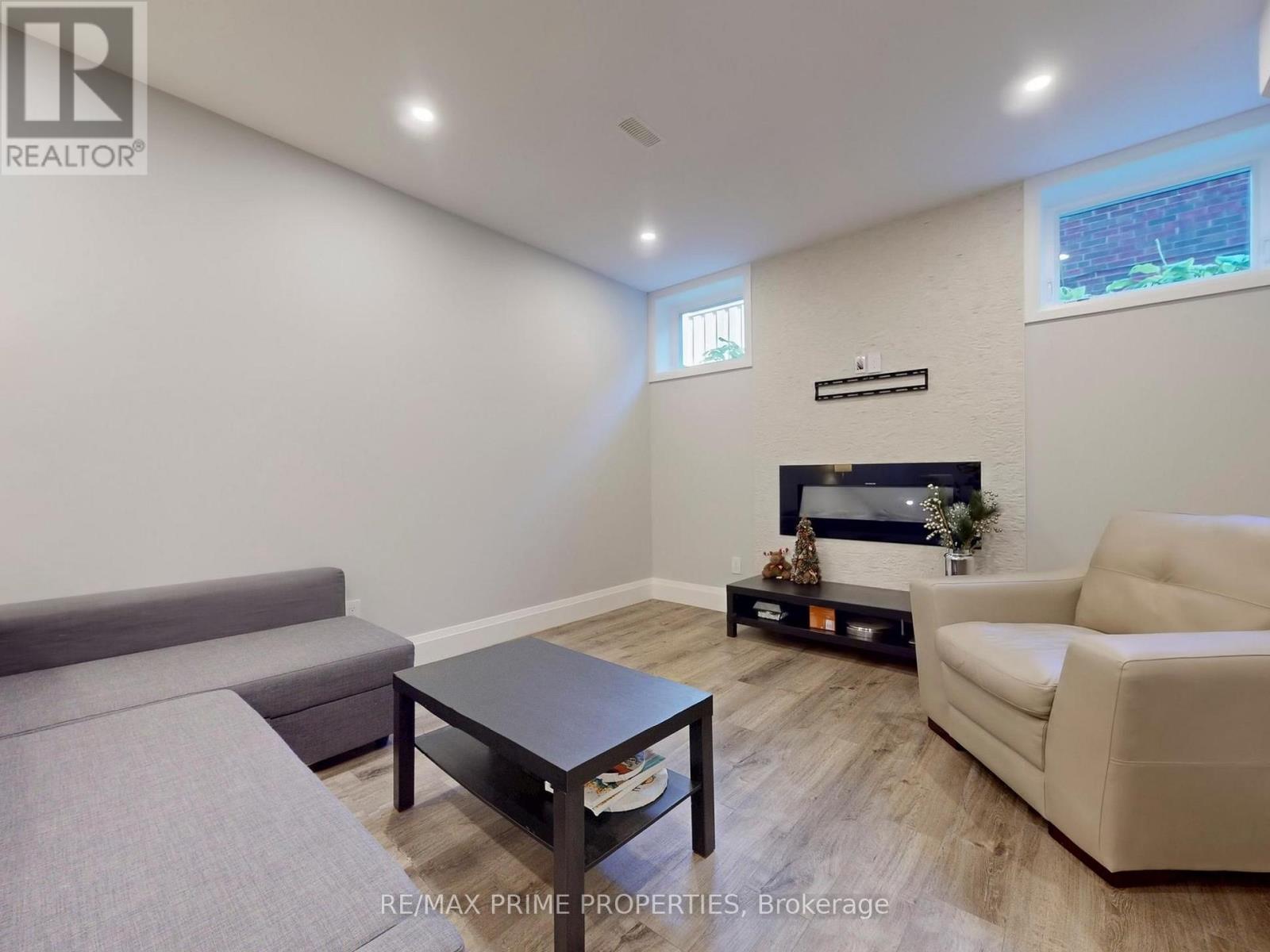 116 Pinegrove Avenue, Toronto (Birchcliffe-Cliffside), Ontario  M1N 2G9 - Photo 23 - E12442318