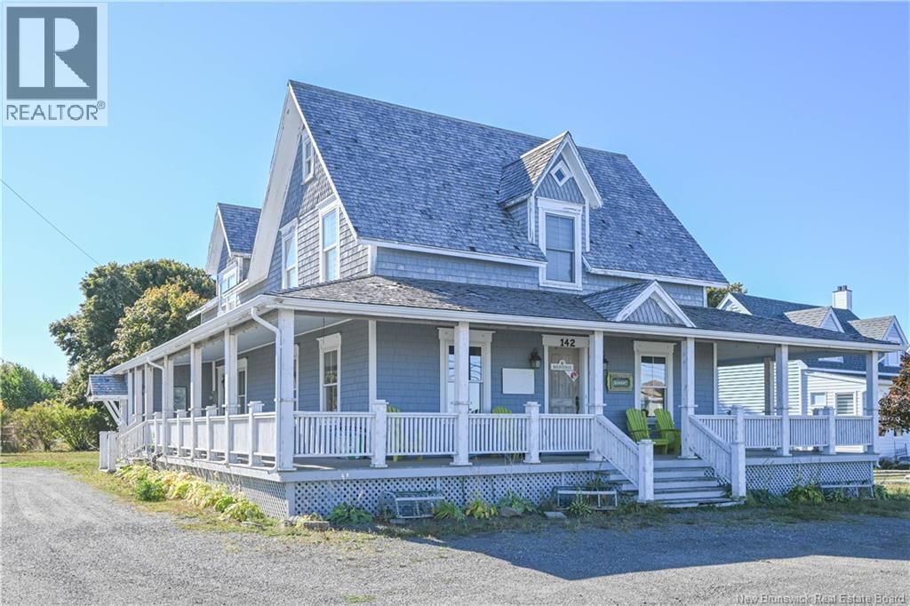 142 Saint-Pierre E Boulevard, Caraquet, New Brunswick  E1W 1B1 - Photo 2 - NB127893