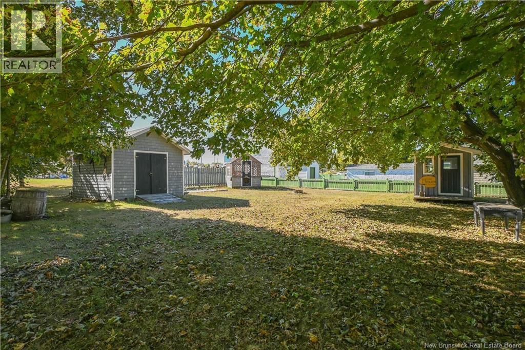 142 Saint-Pierre E Boulevard, Caraquet, New Brunswick  E1W 1B1 - Photo 9 - NB127893