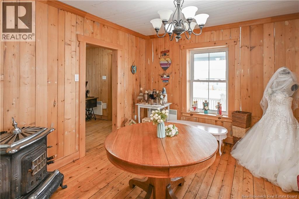 142 Saint-Pierre E Boulevard, Caraquet, New Brunswick  E1W 1B1 - Photo 19 - NB127893