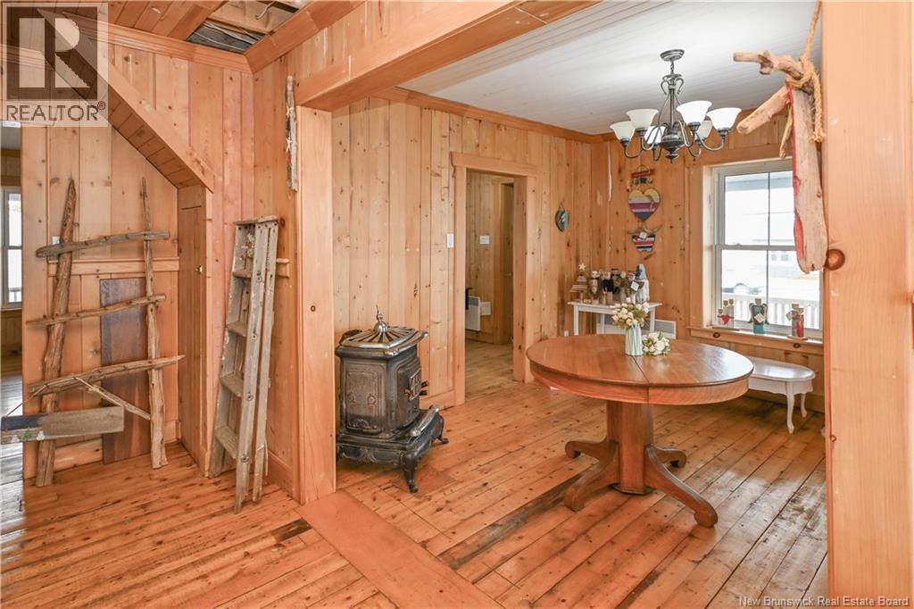 142 Saint-Pierre E Boulevard, Caraquet, New Brunswick  E1W 1B1 - Photo 21 - NB127893