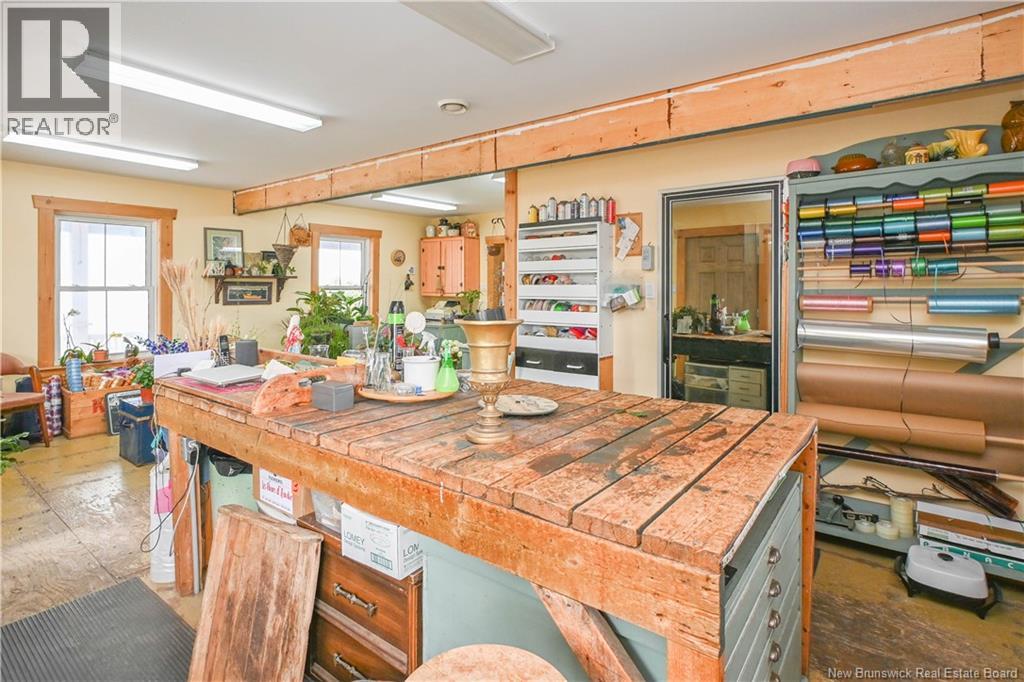 142 Saint-Pierre E Boulevard, Caraquet, New Brunswick  E1W 1B1 - Photo 29 - NB127893