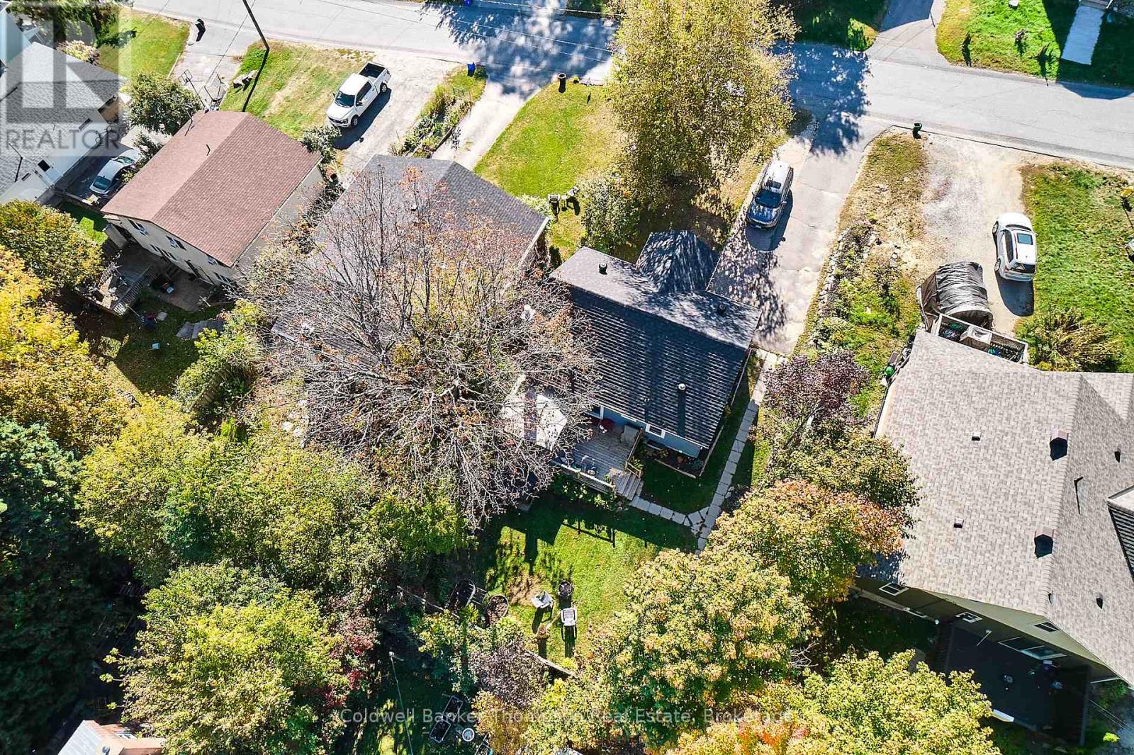 14 Cora Street W, Huntsville, Ontario  P1H 1V7 - Photo 24 - X12442384