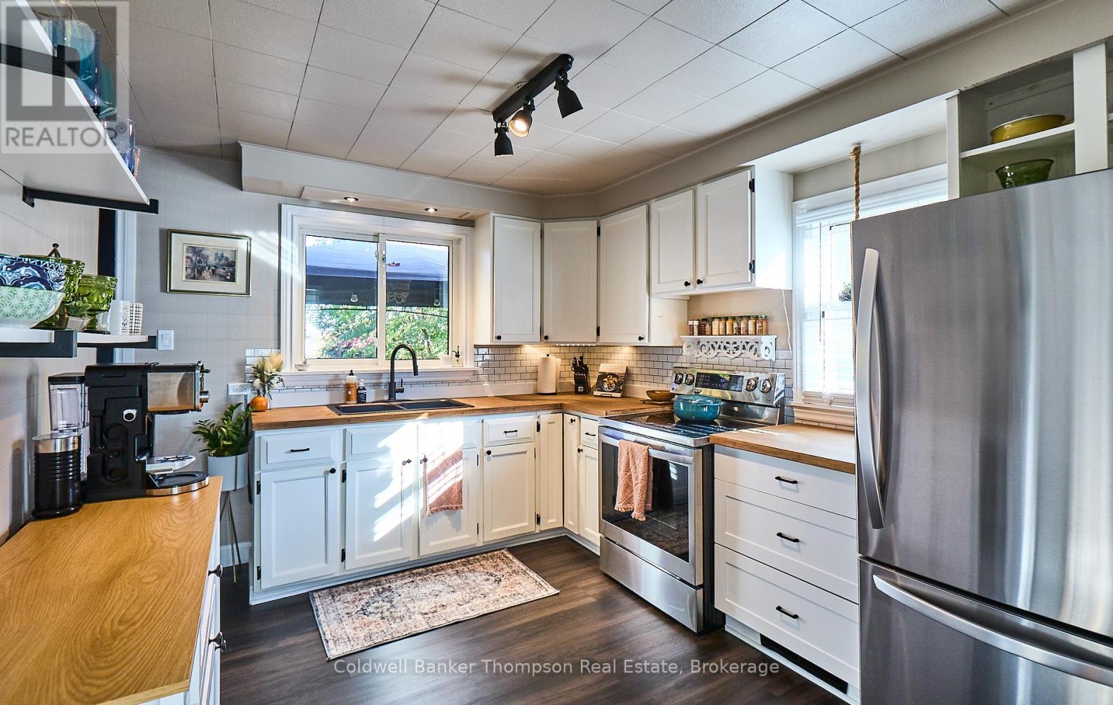 14 Cora Street W, Huntsville, Ontario  P1H 1V7 - Photo 8 - X12442384