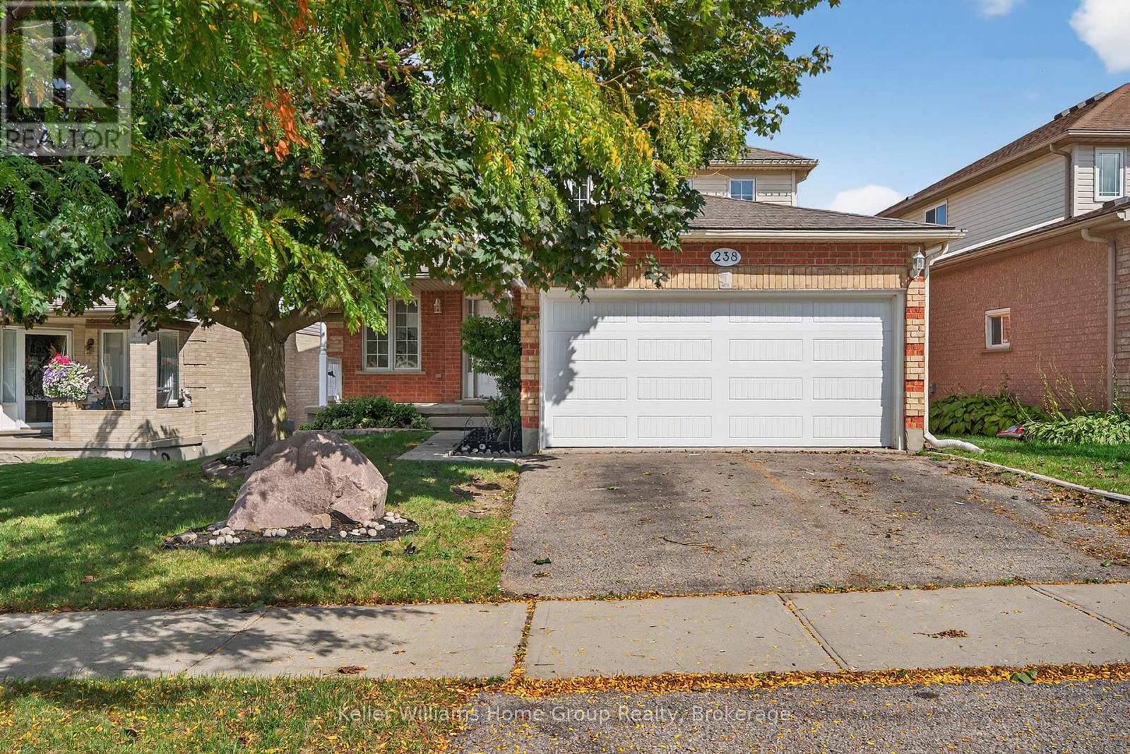 238 Briarmeadow Drive, Kitchener, Ontario  N2A 4C4 - Photo 2 - X12442398