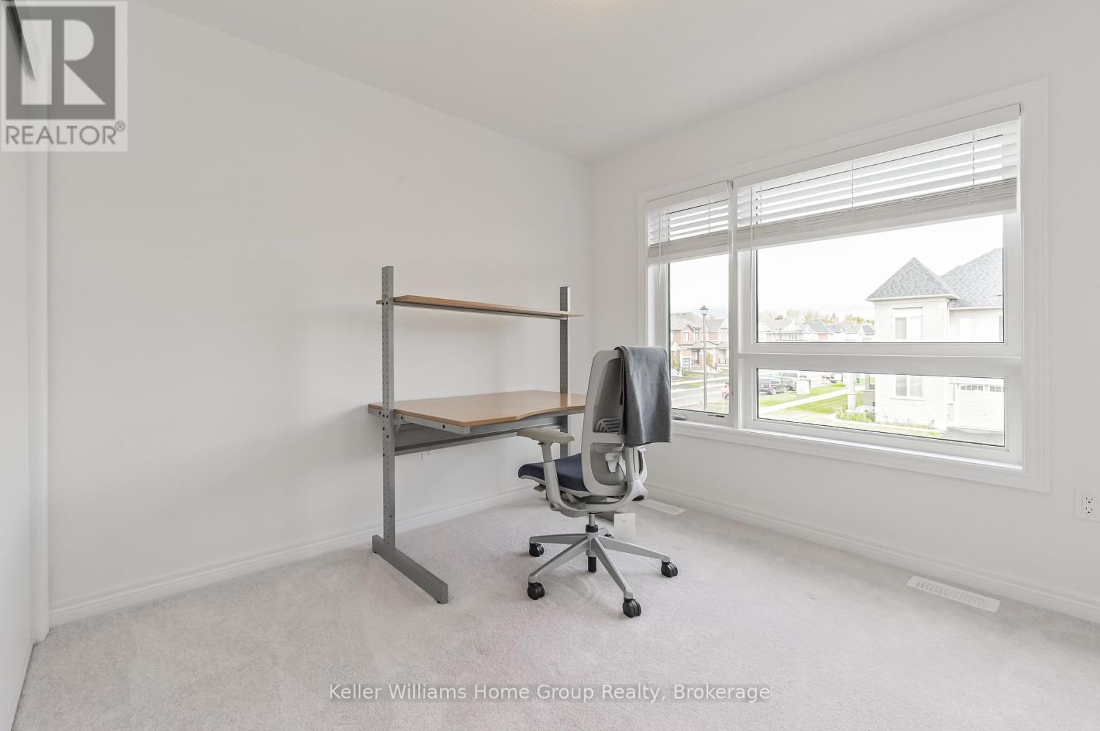 13 Edminston Drive, Centre Wellington, Ontario  N1M 0J3 - Photo 10 - X12442403