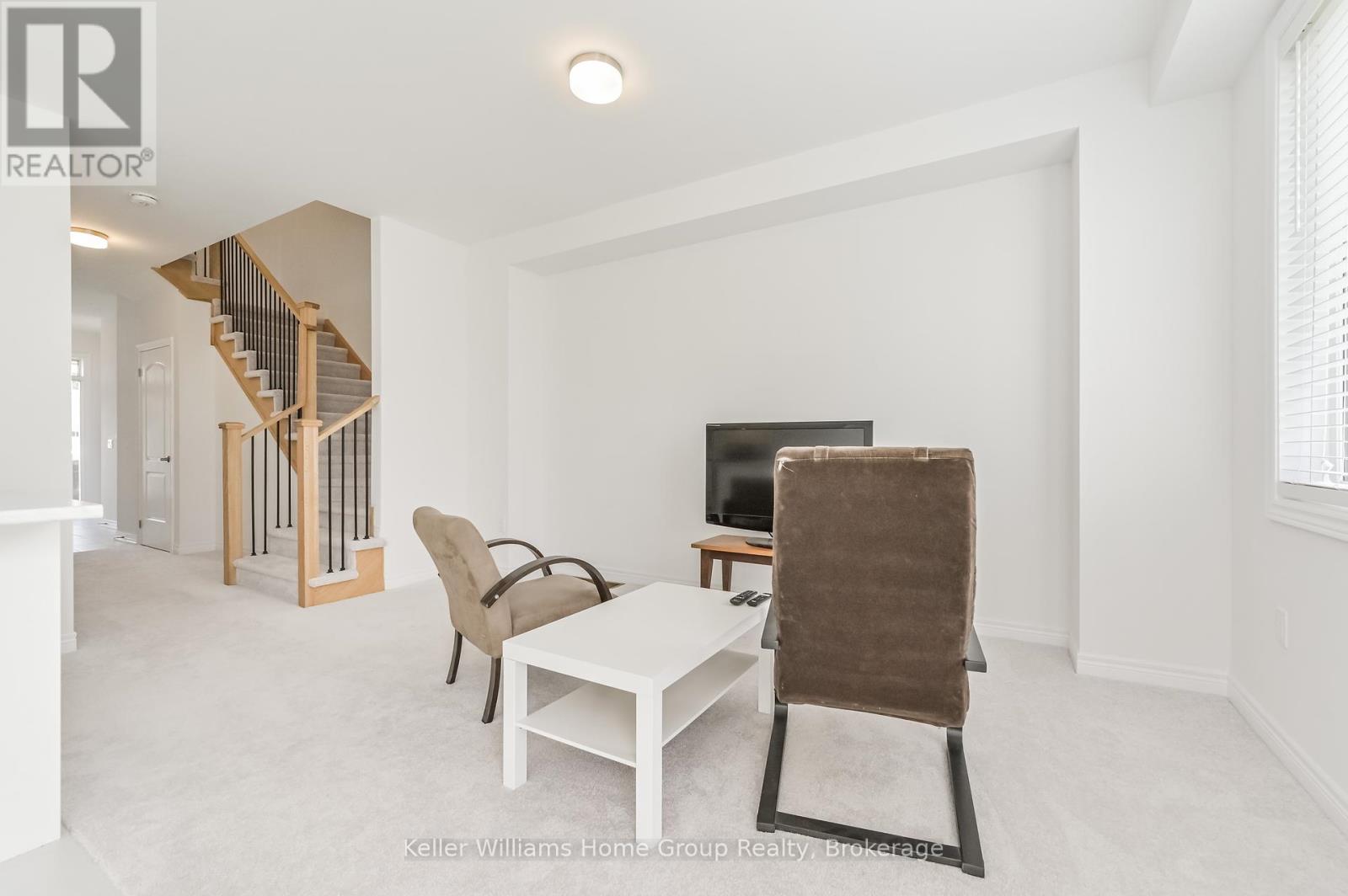 13 Edminston Drive, Centre Wellington, Ontario  N1M 0J3 - Photo 5 - X12442403