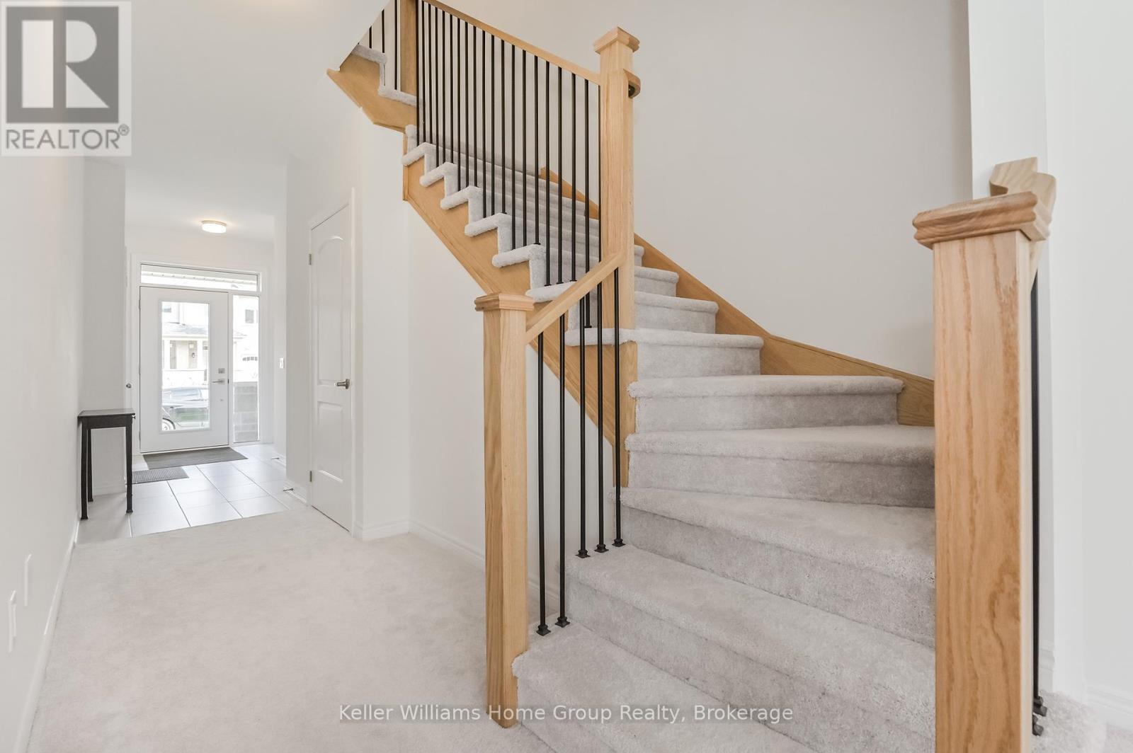 13 Edminston Drive, Centre Wellington, Ontario  N1M 0J3 - Photo 8 - X12442403