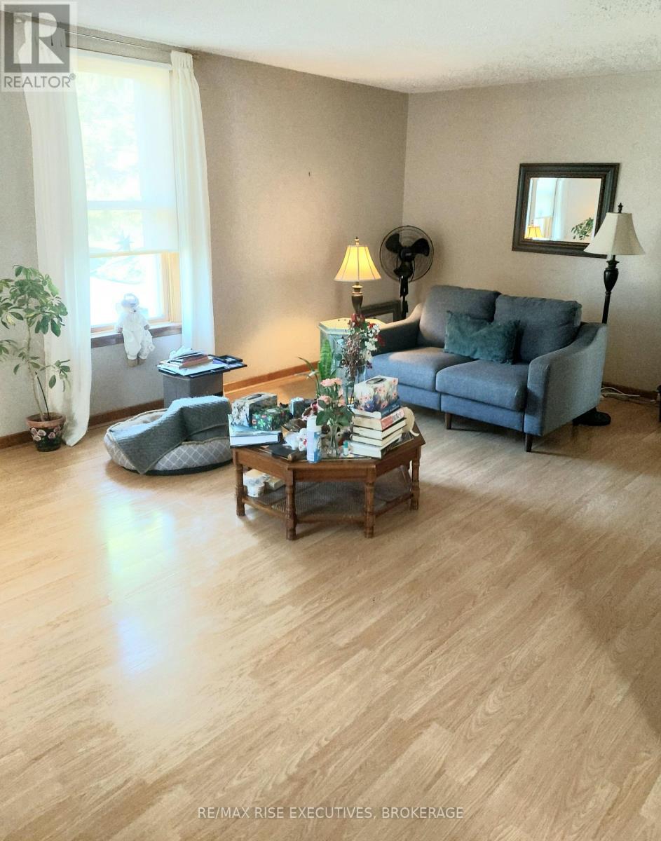 1041 Prince Street, Lansdowne Village, Ontario  K0E 1L0 - Photo 3 - X12442354