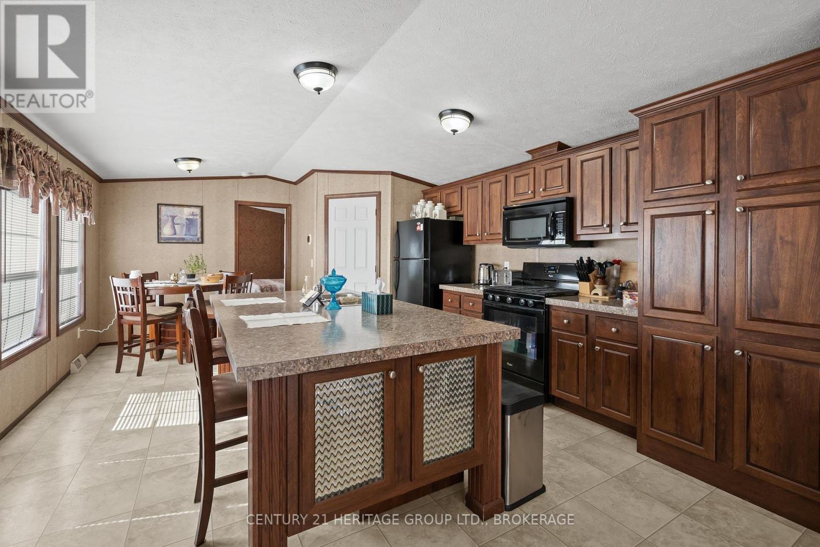 7 - 5633 Bath Road, Loyalist, Ontario  K0H 1G0 - Photo 18 - X12442498
