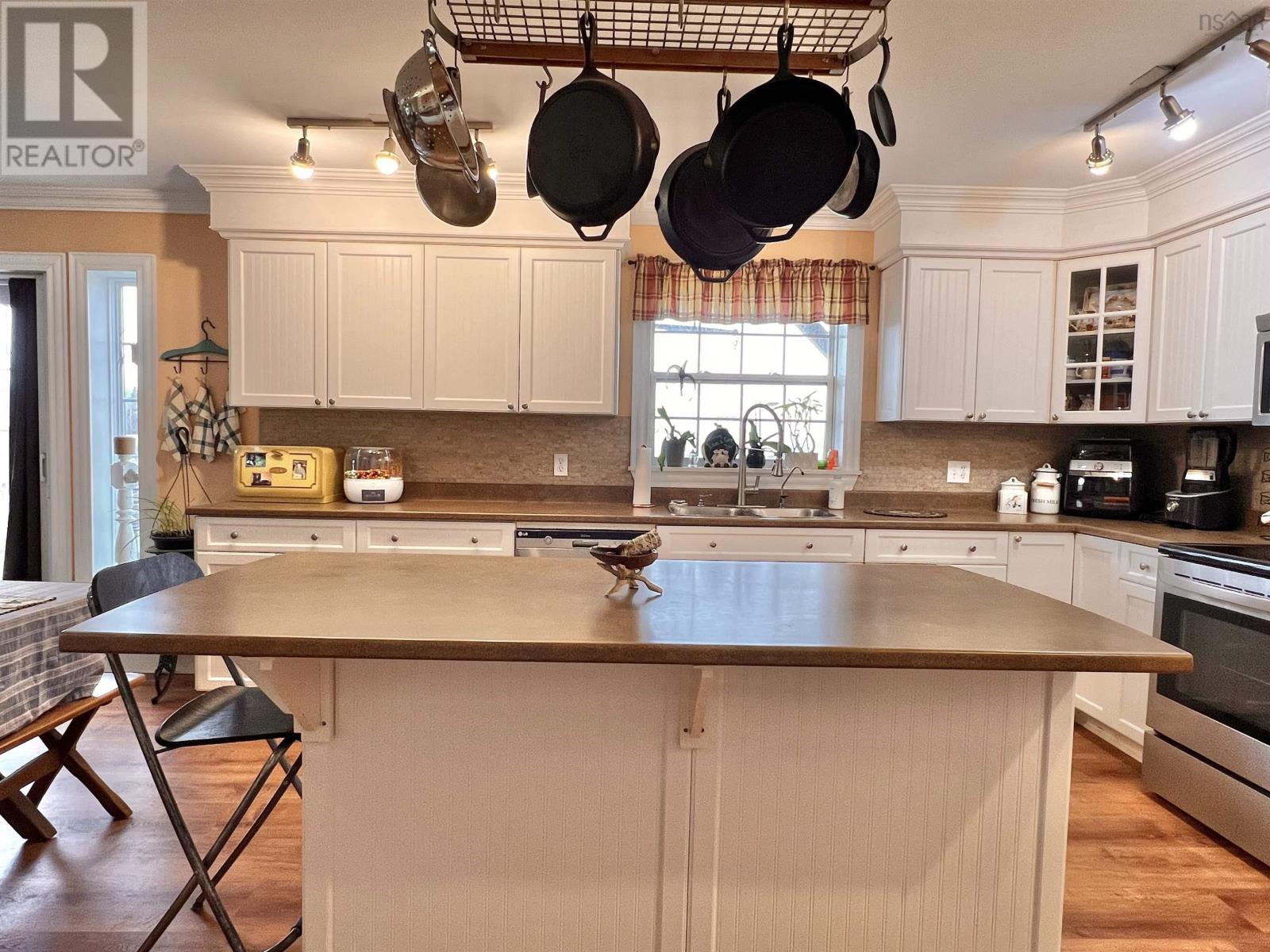 697 Belmont Road, Belmont, Nova Scotia  B0N 2A0 - Photo 17 - 202522748