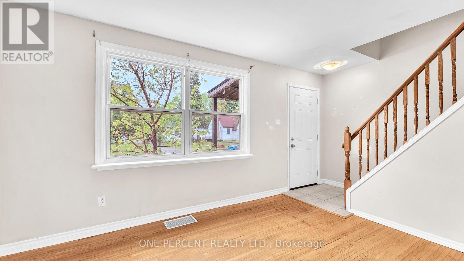 1185 Albany Street, London East (East G), Ontario  N5W 3L6 - Photo 3 - X12442393