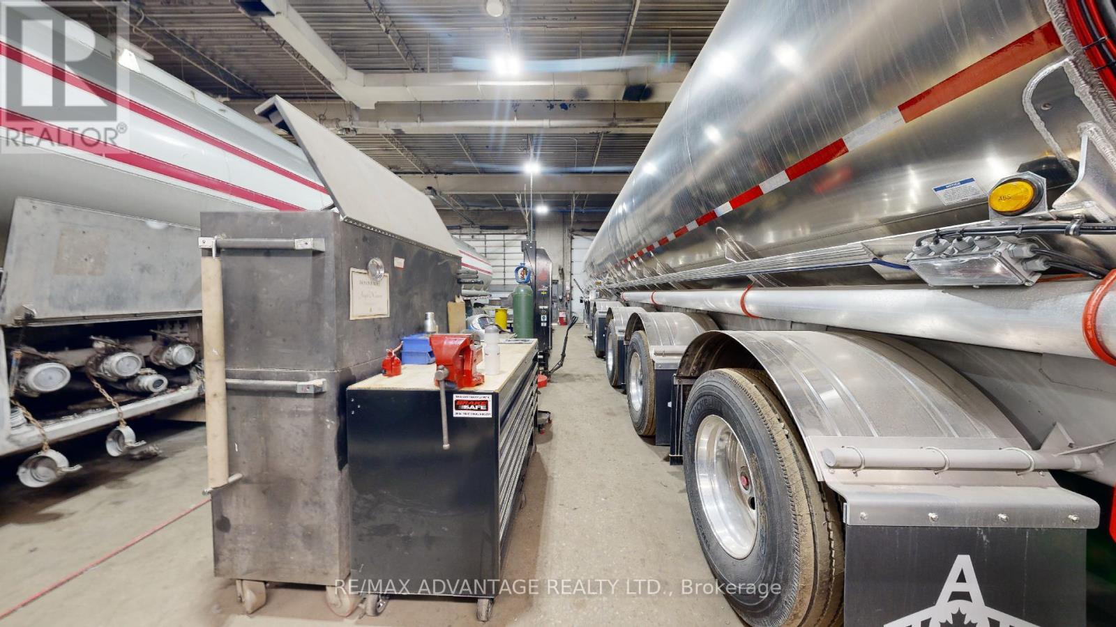 421 Industrial Road, London East (East I), Ontario  N5V 1T6 - Photo 10 - X12442405