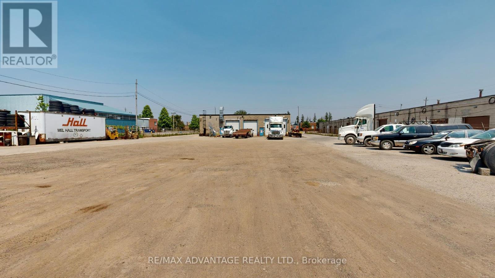 421 Industrial Road, London East (East I), Ontario  N5V 1T6 - Photo 5 - X12442405